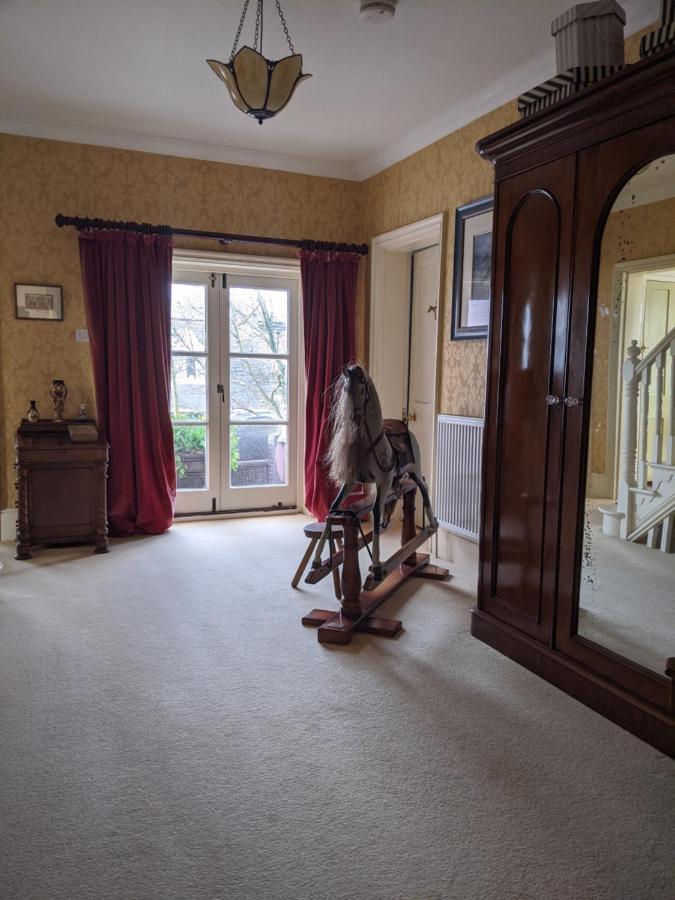 مبيت وإفطار ميلفورد هافن St Katharine'S House المظهر الخارجي الصورة